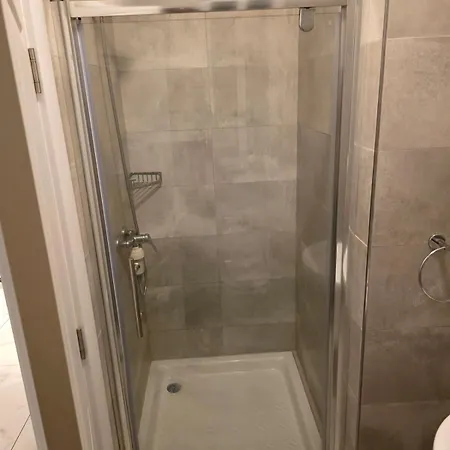 3bedroom Flat In Swieqi 5-minute Walk To Paceville *