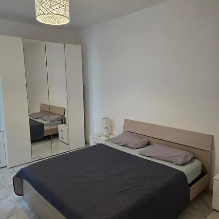 3bedroom Flat In Swieqi 5-minute Walk To Paceville Apartment *