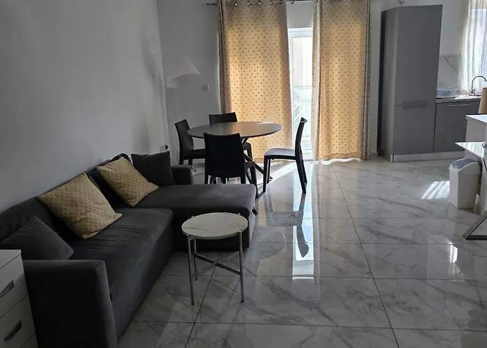 Apartament 3bedroom Flat In Swieqi 5-minute Walk To Paceville Is-Swieqi